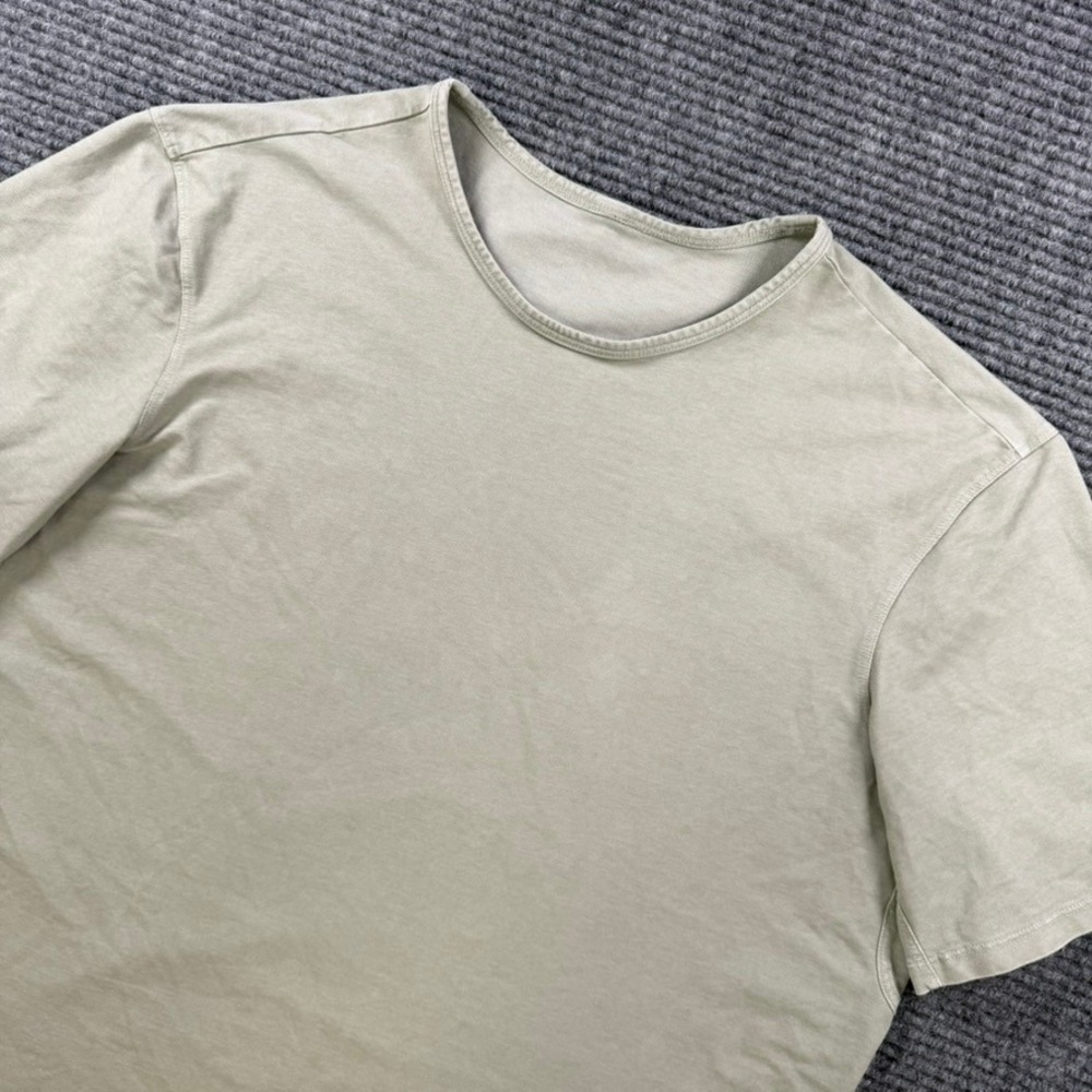 Lululemon‎ The Fundamental Short Sleeve Shirt Mens L Sage Green Split Hem No Tag